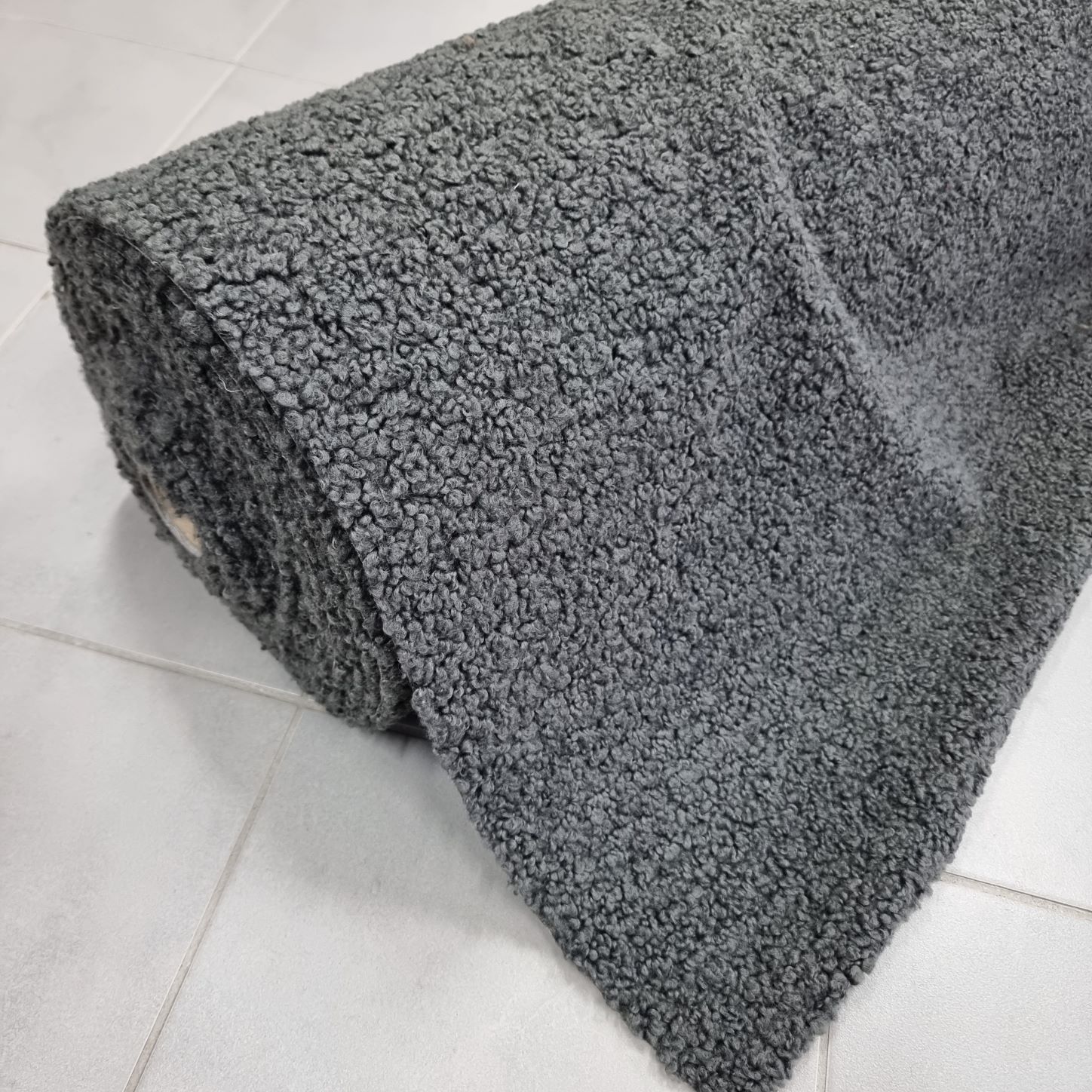 Möbelfårpäls mörkgrå