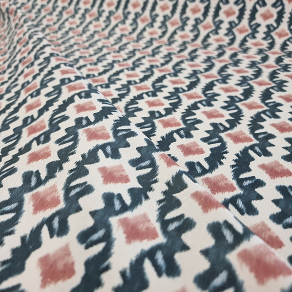 Inredningstyger Aishah blå/rosa fg 125.5